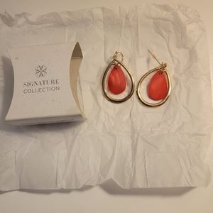 Avon 2017 Ocean Treasure Earrings Coral Color